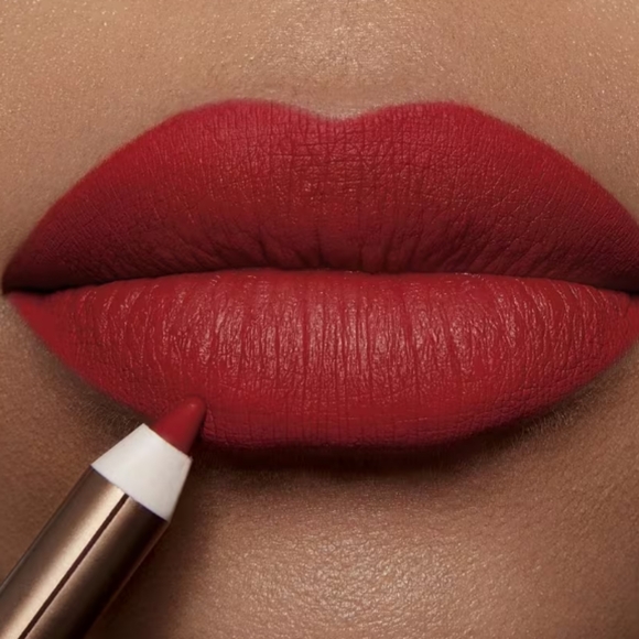 Charlotte Tilbury Lip Cheat - Picture 4 of 4